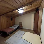 Feriehus Hobbitowka Szarocin