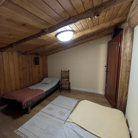 Vakantiehuis Hobbitowka Szarocin