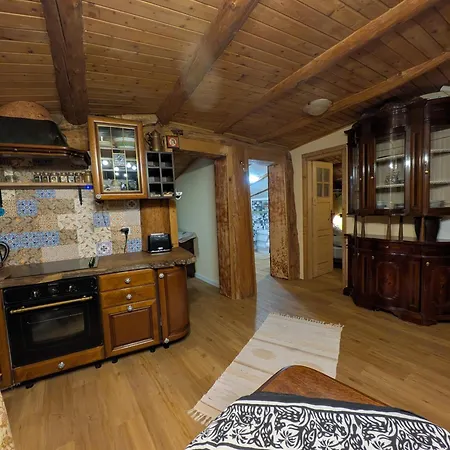 Prázdninový dům Hobbitowka Szarocin